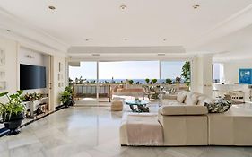 Sky Villa